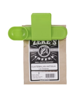 Magnetic Chip Clip with Scoop