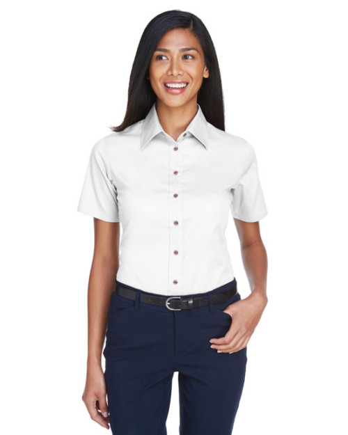 Chemise en twill pour femme Easy BlendMC à manches courtes avec anti-tache d Harriton Chemise en twill pour femme Easy BlendMC à manches courtes avec anti-tache d Harriton